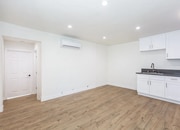 Photo - 15808 Chatsworth St House