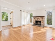 Photo - 409 N Kilkea Dr