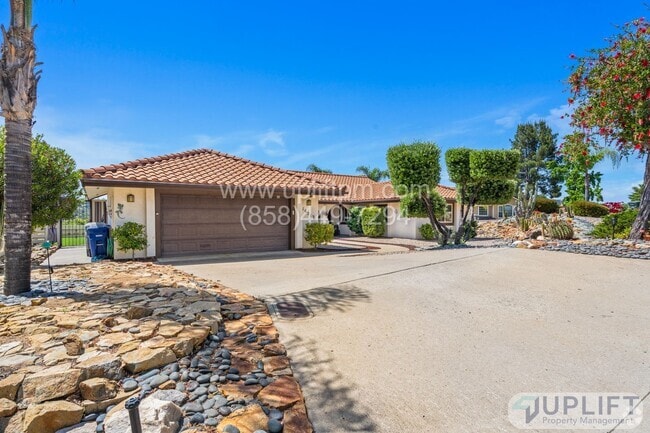 Building Photo - 3 Bedroom 2.5 Bathroom home in Ramona LARG...
