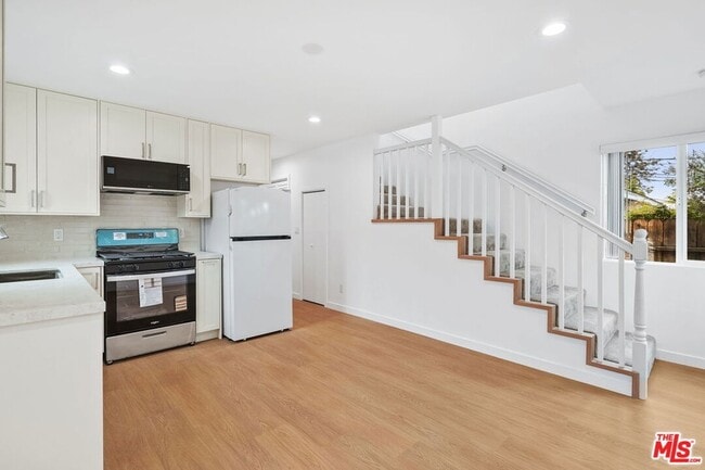 Photo - 2754 Dalemead St