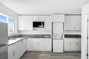 Photo - Newly renovated 1 bedroom / 1 bath apartment available now! Unit 1514 1/2