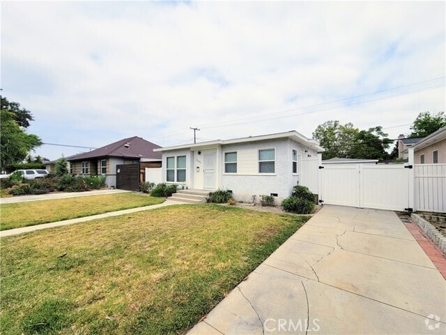 Building Photo - 3102 Ocana Ave Rental