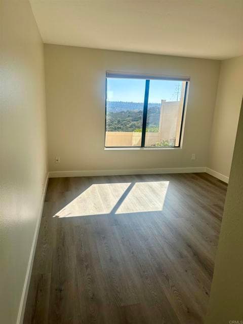 Photo - 245 Fairlee Ln