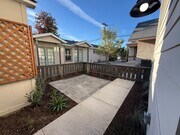 Photo - 811- 909 S Spruce Street