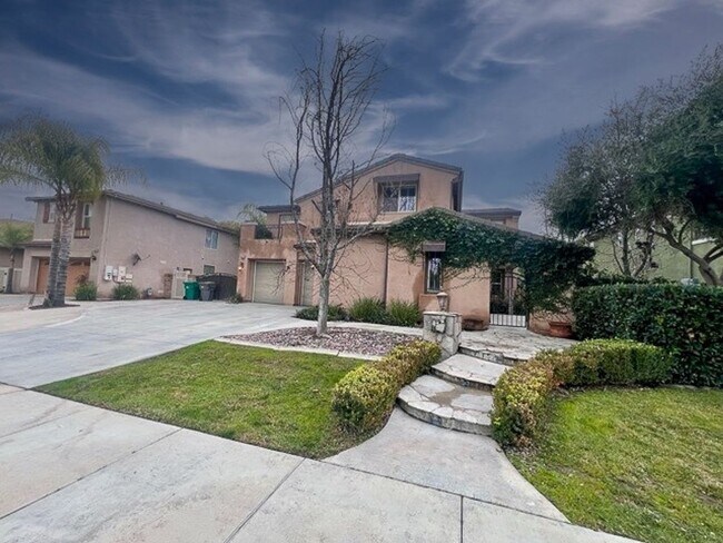 Photo - 5 bedroom Winchester home with a 3 car garage for LEASE!