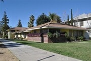 Photo - 6 W Cypress Ave