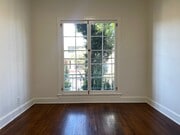 Photo - 3000 Kenwood Ave