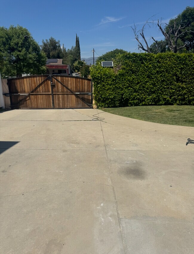 Photo - 15468 San Jose St