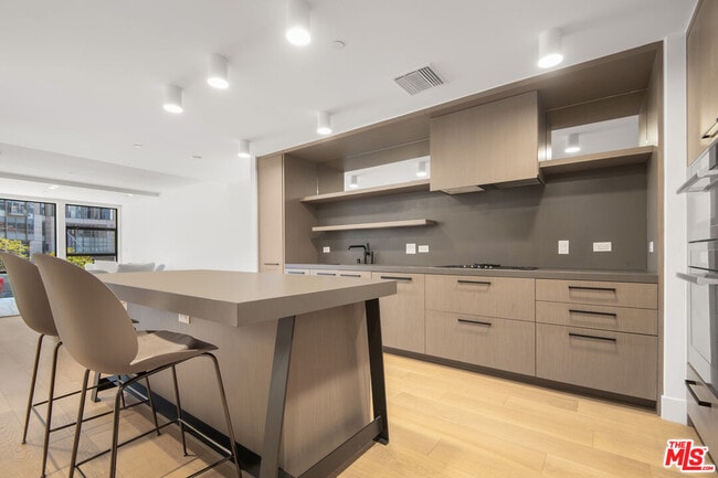 Photo - 10777 Wilshire Blvd Condo Unit 206