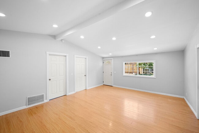 Photo - 10617 Wilsey Ave