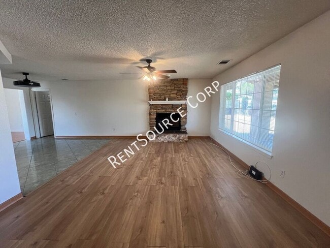 Photo - 800 Armory Rd