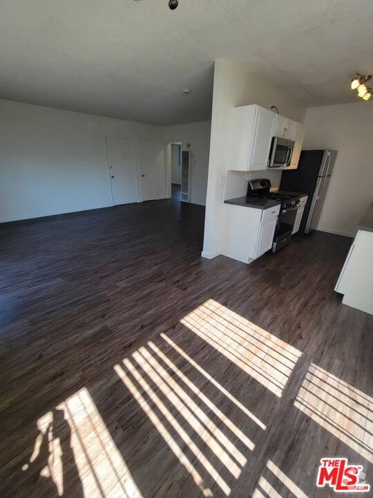 Building Photo - 3438 Mentone Ave Unit 7 Rental