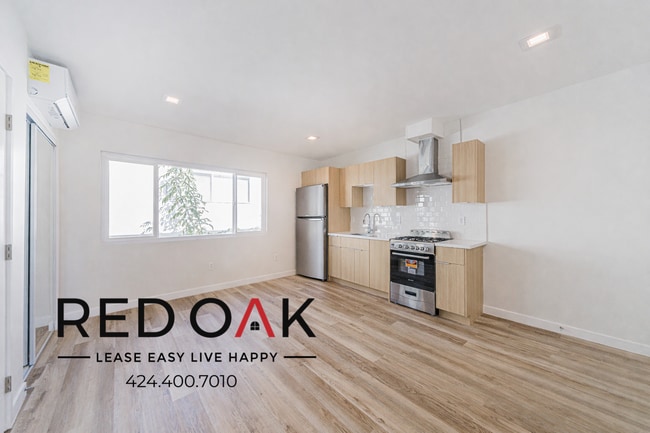 Building Photo - 6626 Darby Ave