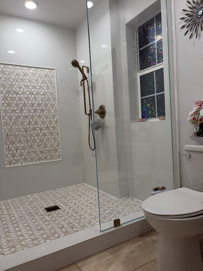 Photo - 1287 White Oak Ct