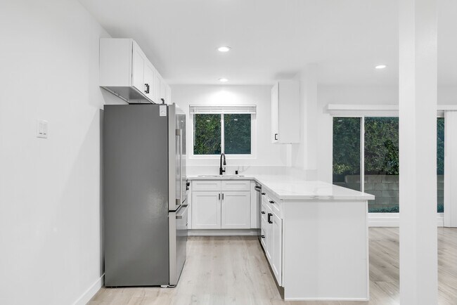 Photo - 1138 S Cardiff Ave