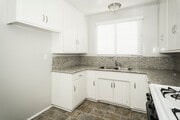 Photo - 1420 Barrington Way