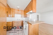 Photo - 16515 Victory Blvd Unit 6
