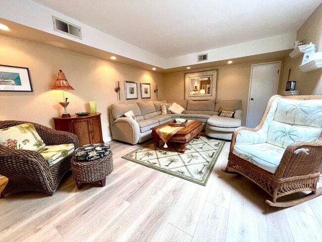 Photo - 5301 E Waverly Dr Unit 120