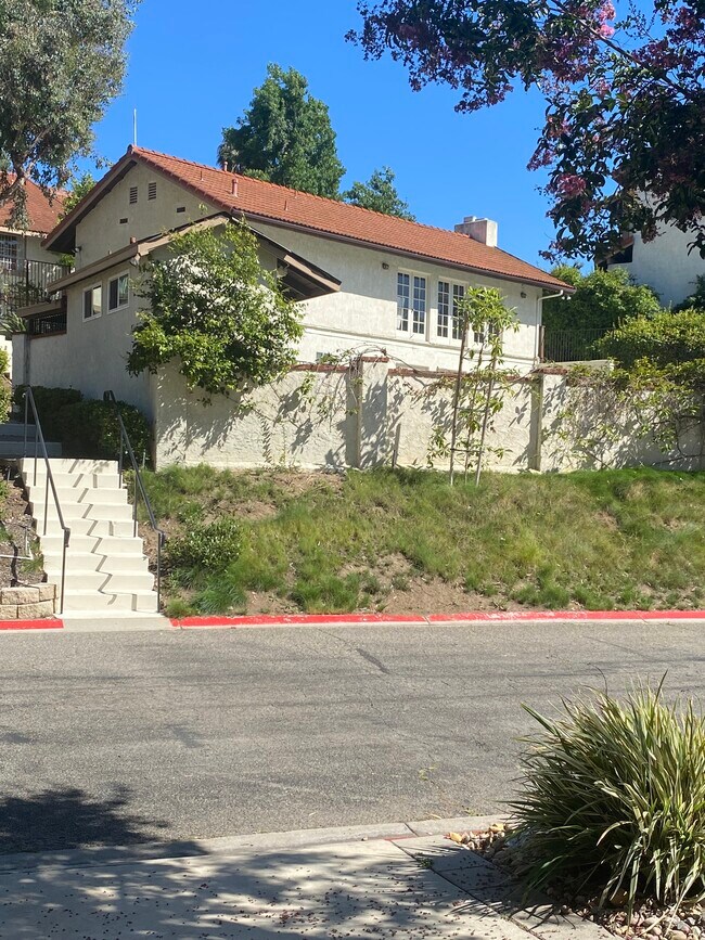 Photo - 355 Windy Ln Unit 355