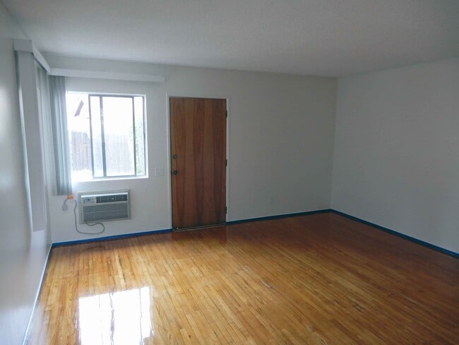 Photo - 5326 Lincoln Ave Unit HP 2