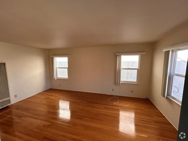 Building Photo - 3011 Santa Monica Blvd Rental