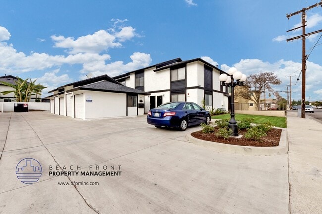 13881-13891 Cedar St. and 13872-13882 Locu... - 13881-13891 Cedar St. and 13872-13882 Locu... Apartments