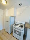 UNIT #9 KITCHEN - 1049 N Mariposa Ave Apartments