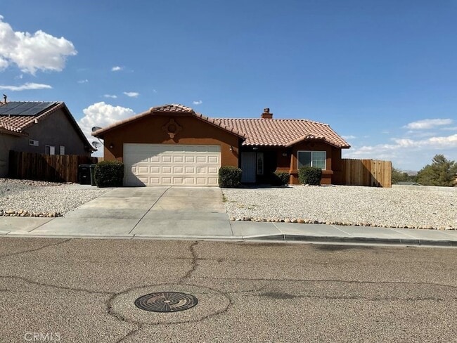Photo - 16392 Appletree Ln House