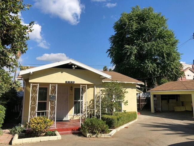 Building Photo - 516-516 N Olive Ave