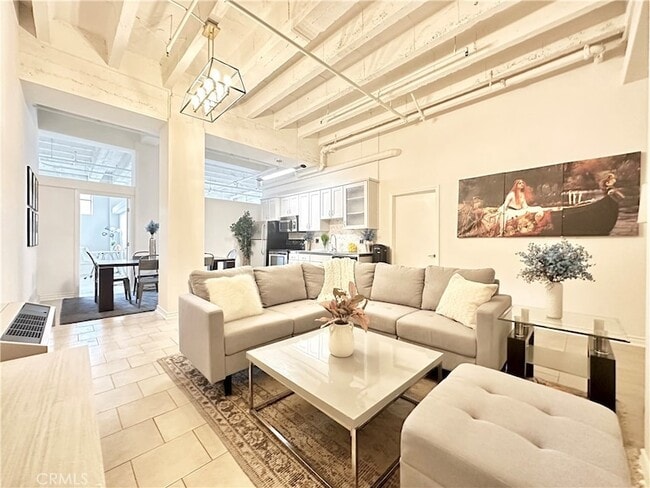 Photo - 312 W 5th St Unit 401