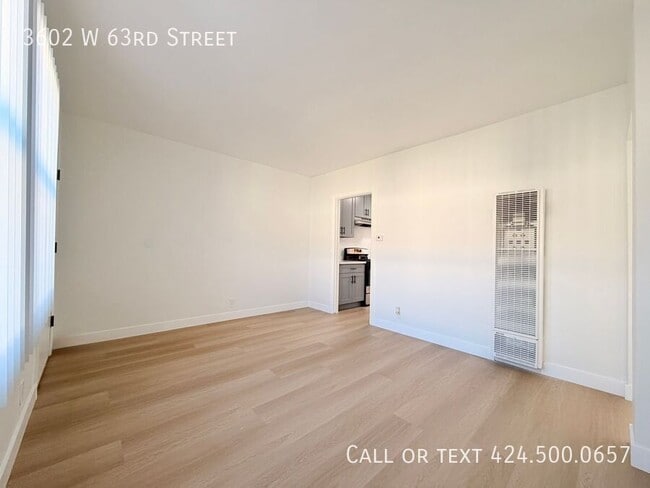 Photo - 3602 W 63rd St