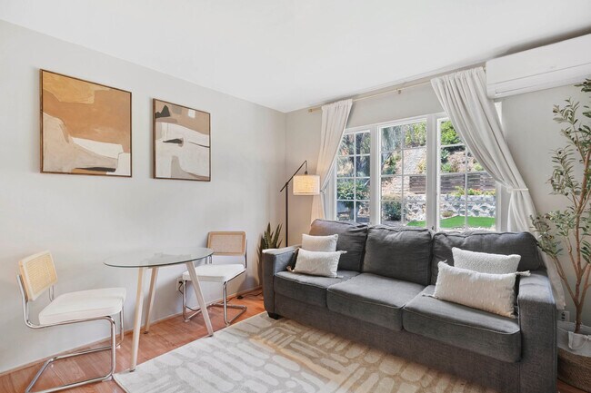 Photo - 4646 Robbins St Unit ID1062711P