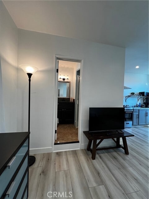 Photo - 15519 Gramercy Pl