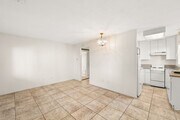 Photo - Studio Condo