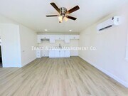 Photo - 2133 W Columbia St Apartment Unit B