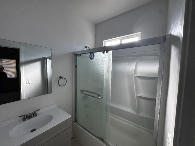 Photo - 1239 N Roxbury Dr