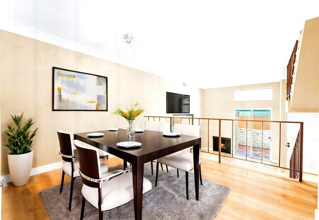 Photo - 12390 Chandler Blvd