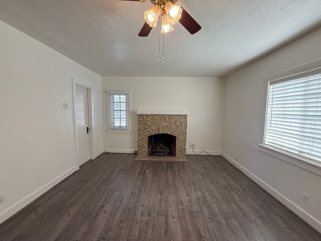 Photo - Charming Centrally Located Single Story Duplex