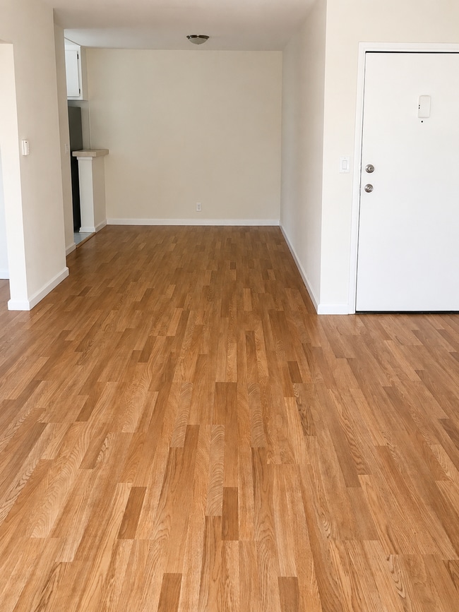 Photo - 1001 N Curson Ave ( 7609 Romaine )