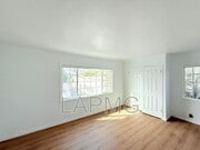 Photo - 230-232 Rennie Avenue