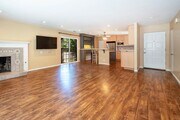 Photo - Santa Barbara Shores 4 bd / 2 bth - walkin... House