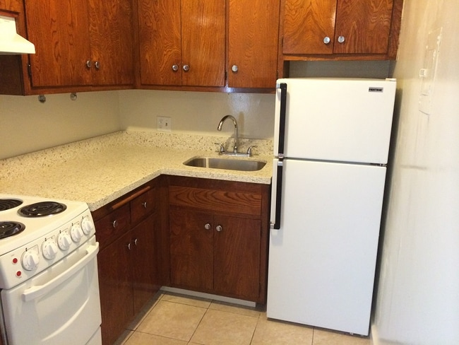 Photo - 530 Veteran Ave