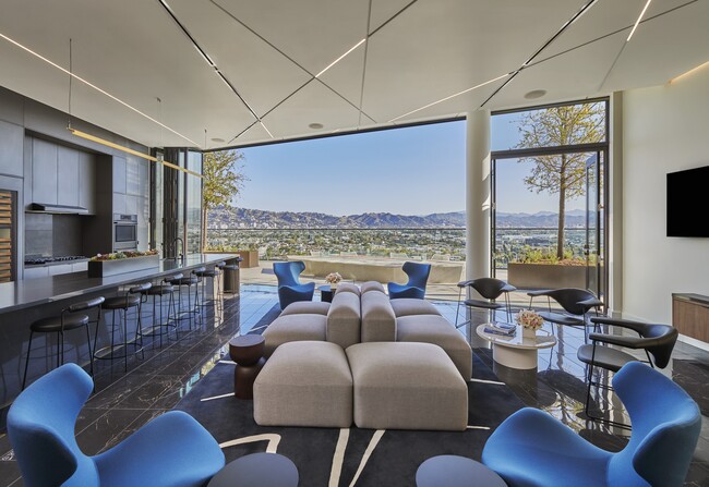 Photo - 6401 Wilshire