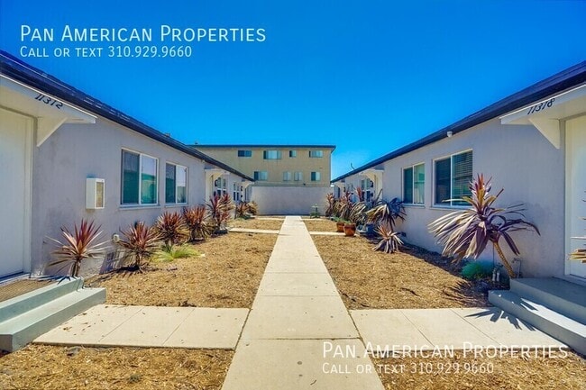 Photo - 11314 1/2 S Truro Ave-