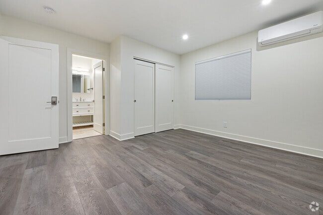 Building Photo - 1370 Nashville St Rental