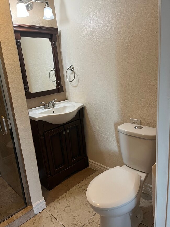 Photo - 521 Island Breeze Ln Unit 1 bedroom apartment with