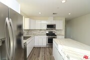 Photo - 2121 Burnside Ave Unit 2123 1/2