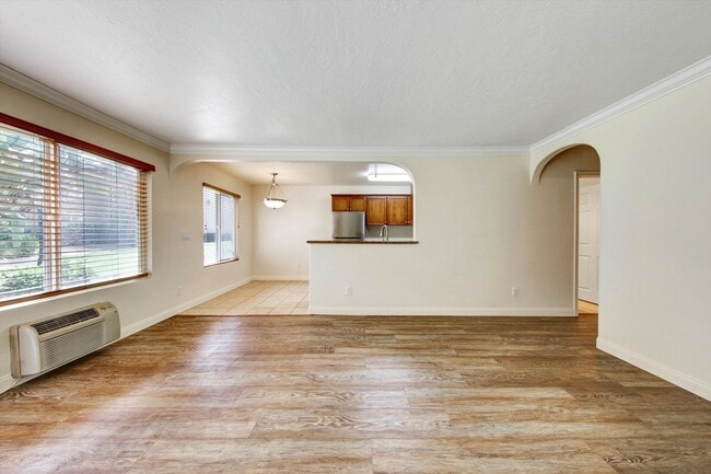 Photo - 792 Avocado Ave