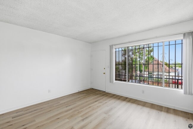 Photo - 711 Machado Dr Unit 6