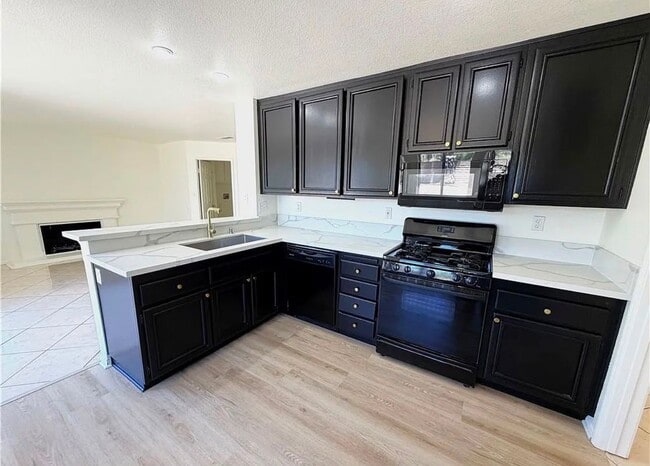 Photo - 39843 Amberley Cir